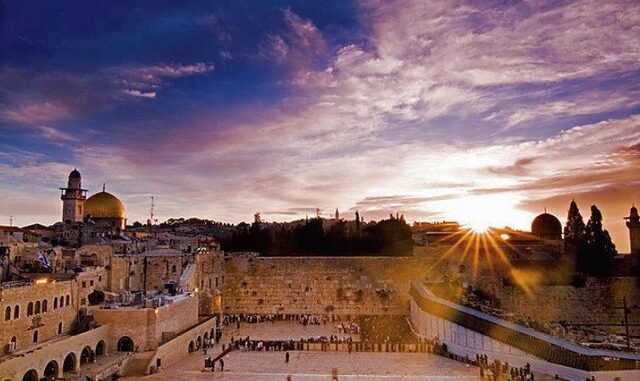 Kotel-at-sunrise.resized