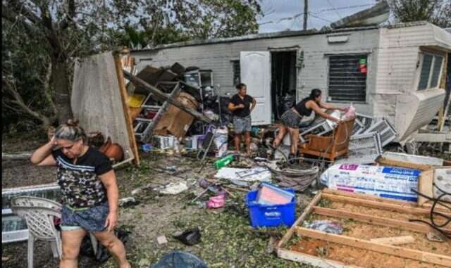 Florida ofre for Hurricane Ian